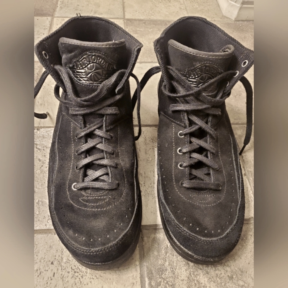 Air Jordan Retro 2 Deconstructed "Triple Black" Mens size 9.